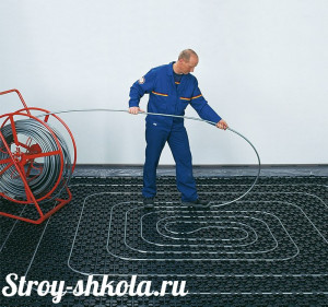 Укладка труб водяного отопления способом под названием улитка